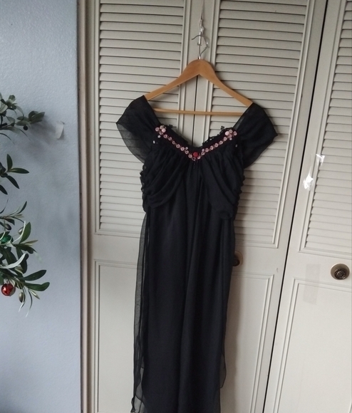 Unworn lace lingerie - Picture 5 of 16